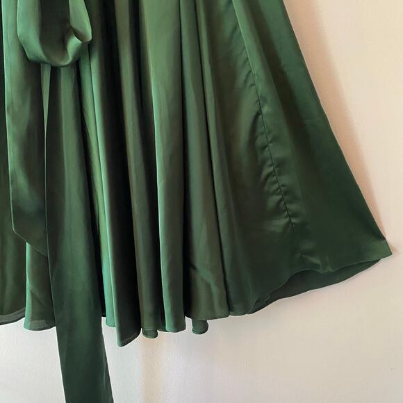 Fame and Partners Emerald Green Drop Waist Maxi Dress Holiday Women's 4 / Small - Picture 5 of 14